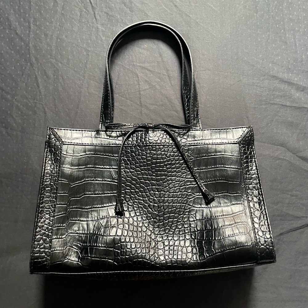 Liz Claiborne Black Croc-Embossed Tote